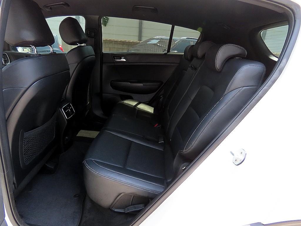 KIA Sportage - Vista 6