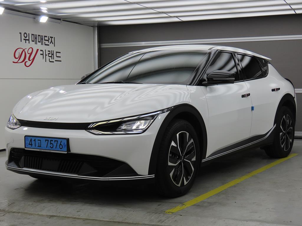 KIA EV6 2024 Blanco - Importación desde Corea - HF Imports Iquique - Foto 1