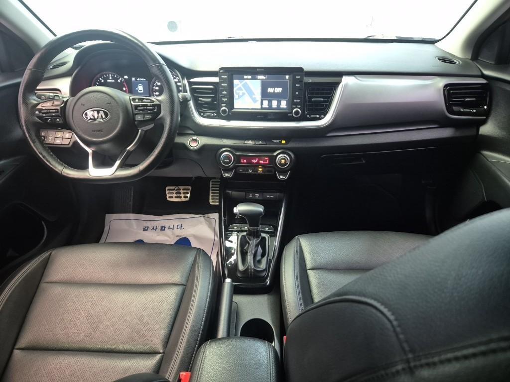 KIA Stonic - Vista 7