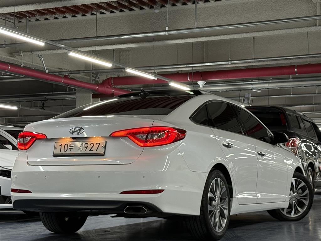 HYUNDAI Sonata - Vista 3
