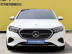 Mercedes Benz E class - Vista 2