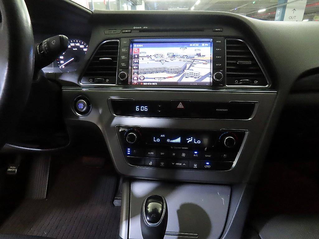 HYUNDAI Sonata - Vista 11