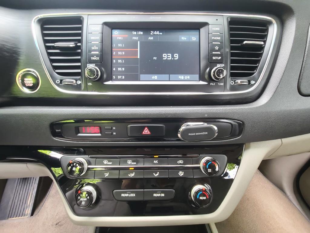 KIA Carnival 2020 - Importación desde Corea - HF Imports Iquique - Foto 14