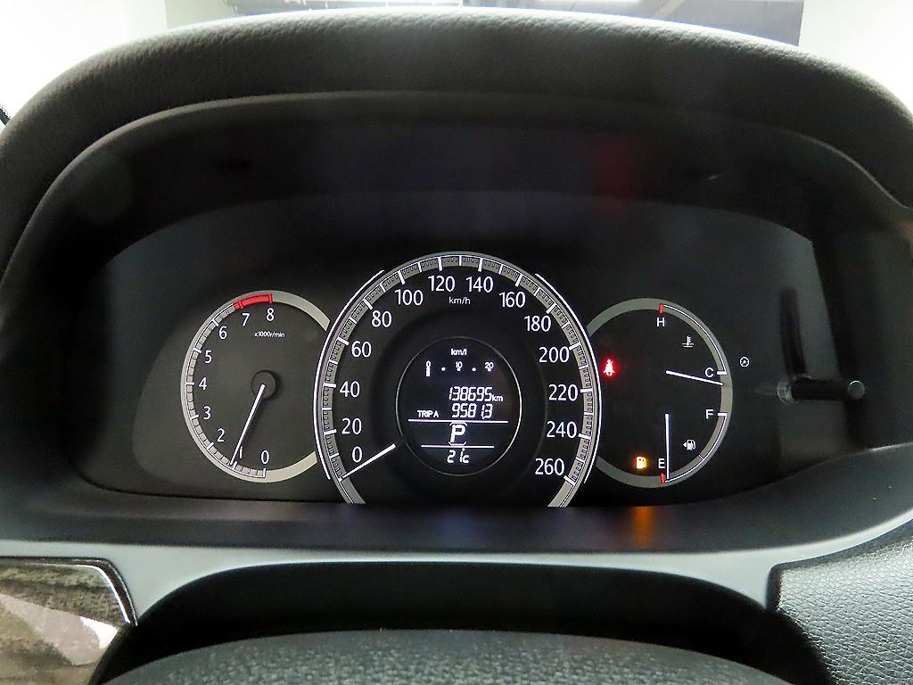 Honda Accord - Vista 6