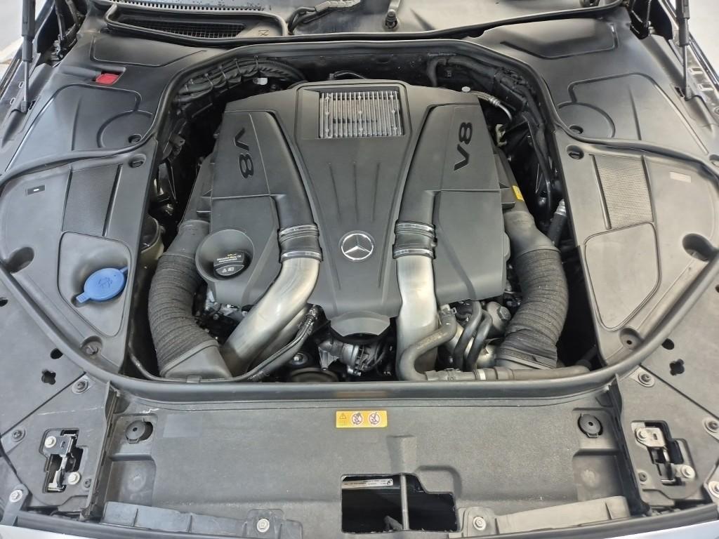 Mercedes Benz S Class - Vista 5