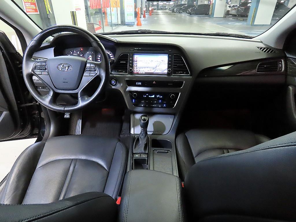 HYUNDAI Sonata - Vista 10