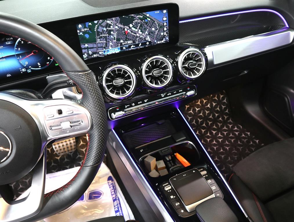 Mercedes Benz GLB Class - Vista 11