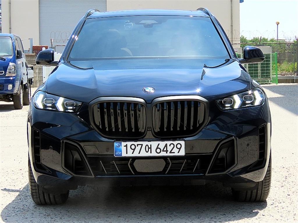 BMW X5 2025 Negro - Importación desde Corea - HF Imports Iquique - Foto 1
