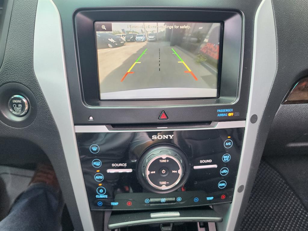 Ford Explorer - Vista 8