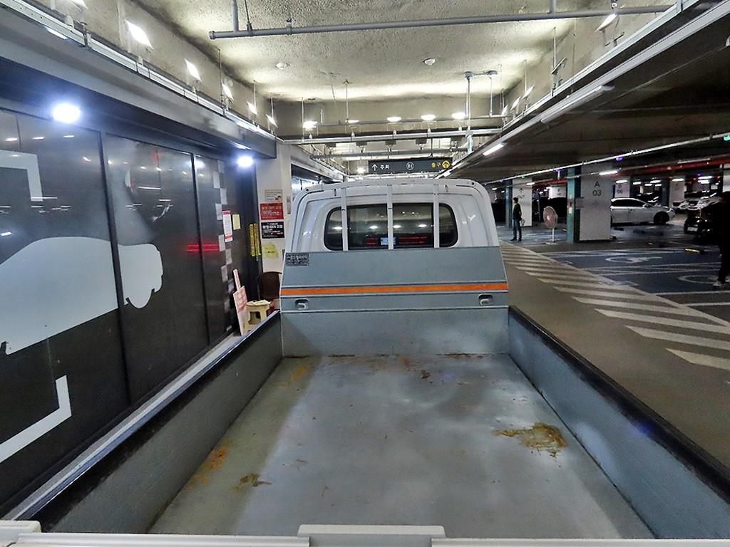Small Truck tower_built-in tower - Vista 6
