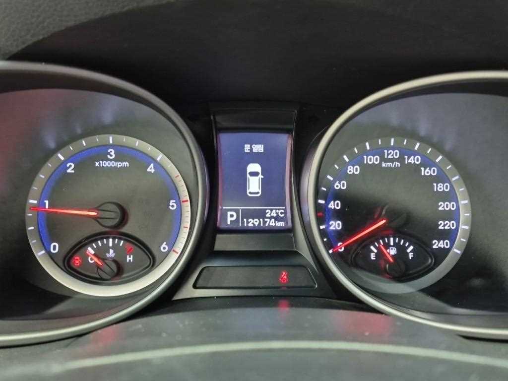 HYUNDAI Santa Fe - Vista 6