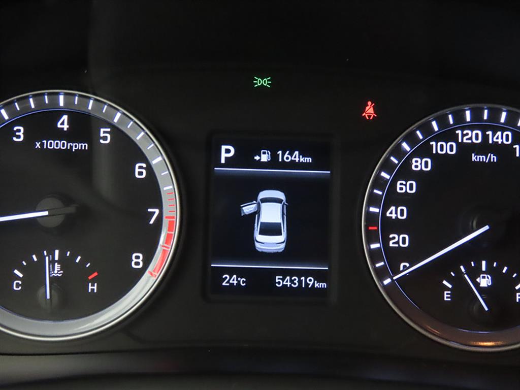 HYUNDAI Sonata - Vista 9