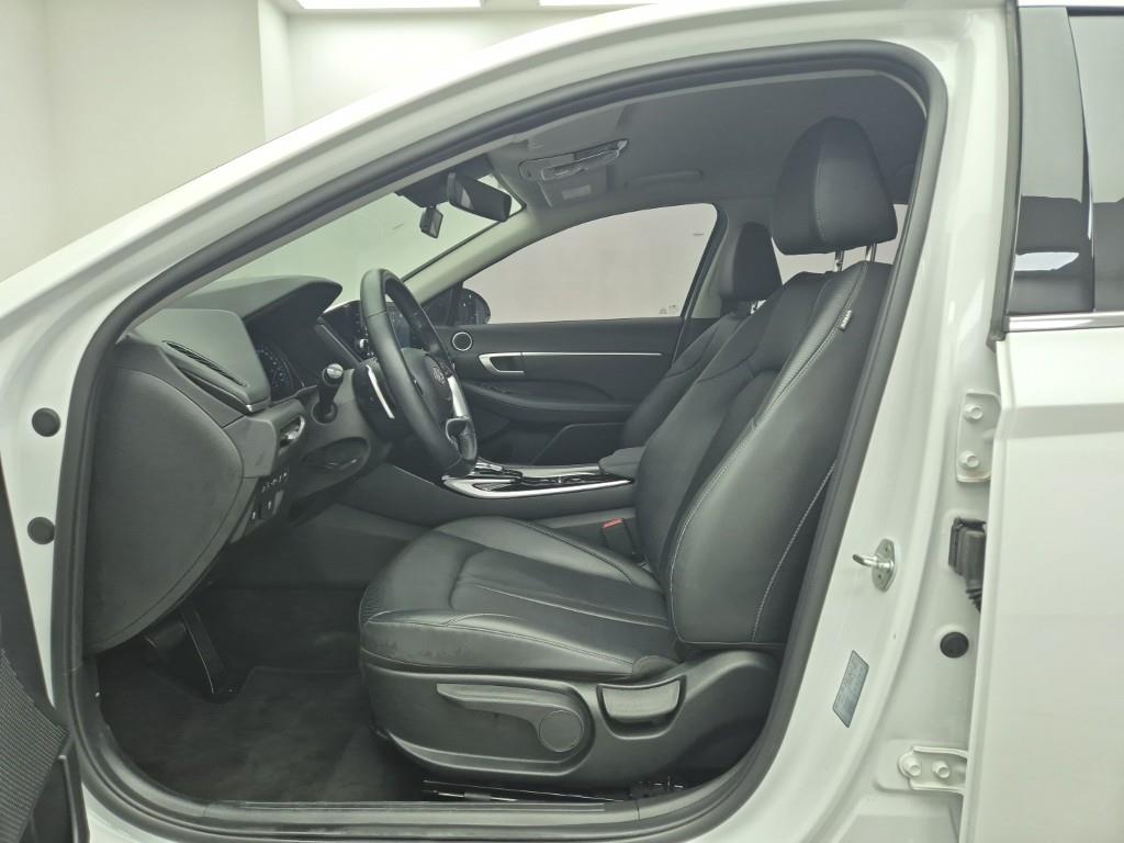 HYUNDAI Sonata - Vista 11
