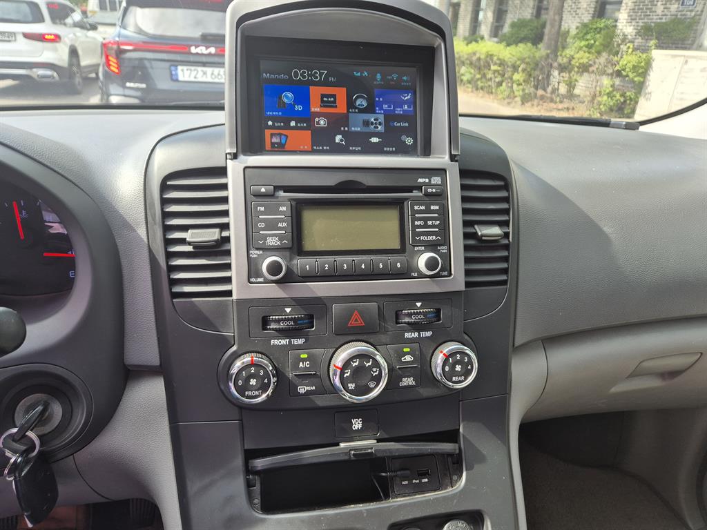 KIA Carnival - Vista 10