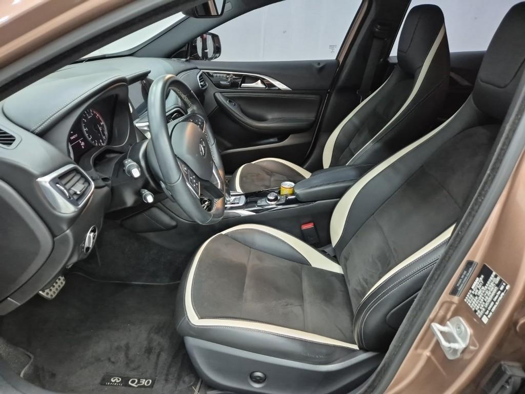 Infiniti Q - Vista 12