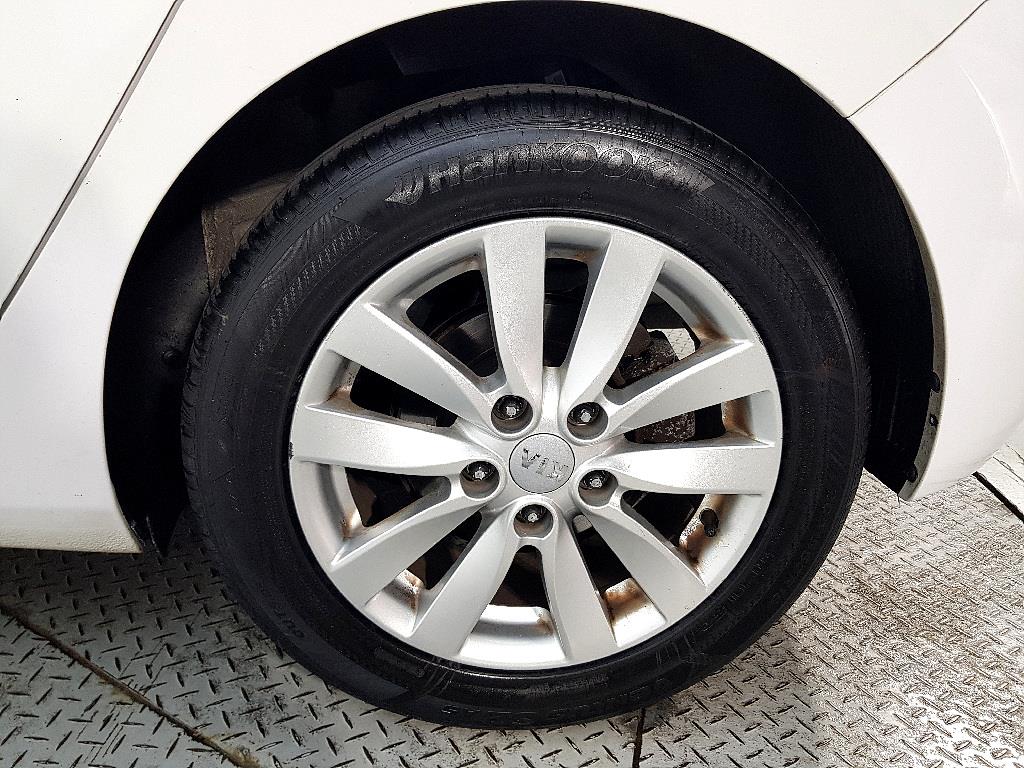 HYUNDAI i30 2014 Blanco - Importación desde Corea - HF Imports Iquique - Foto 20