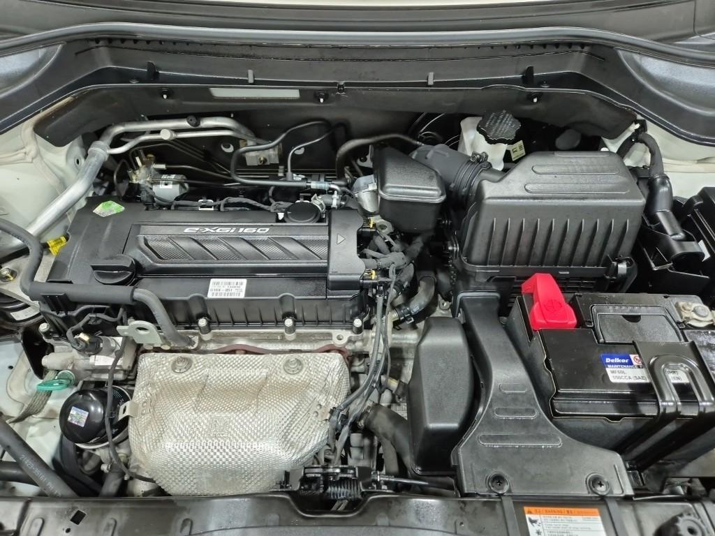 Ssangyong Tivoli - Vista 6