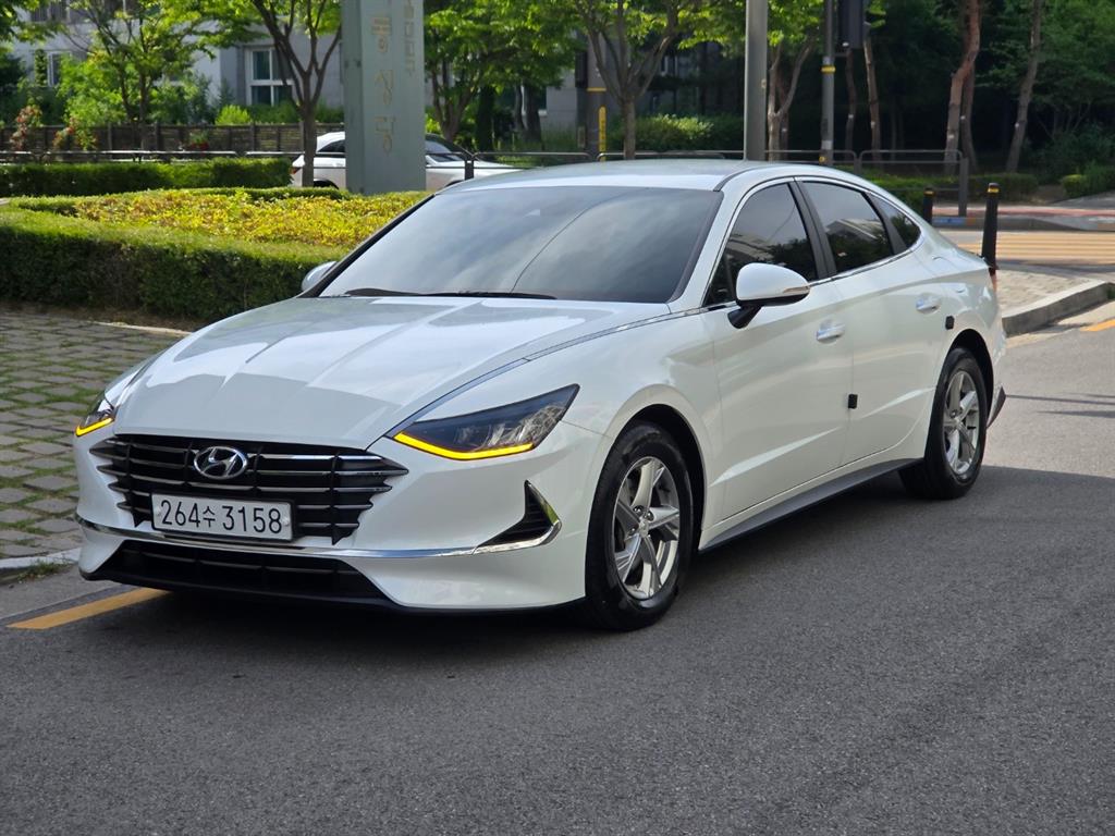 HYUNDAI Sonata 2020 Blanco - Importación desde Corea - HF Imports Iquique - Foto 1