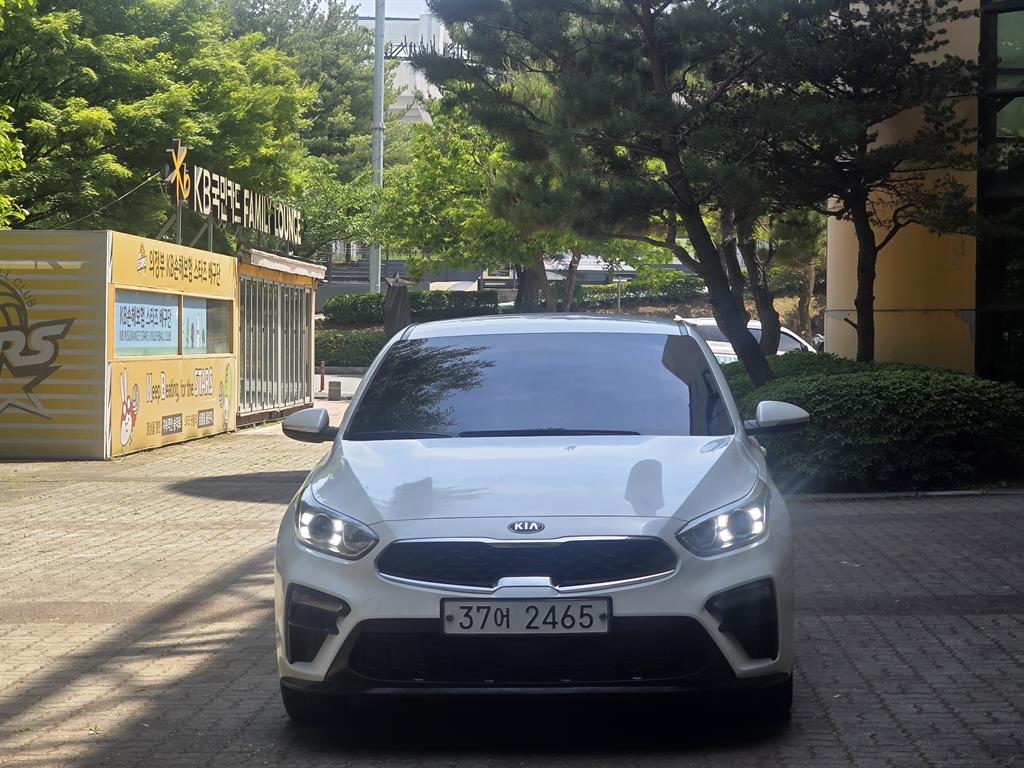 KIA K3 2019 Blanco - Importación desde Corea - HF Imports Iquique - Foto 1