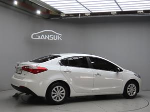 KIA K3 - Vista 8