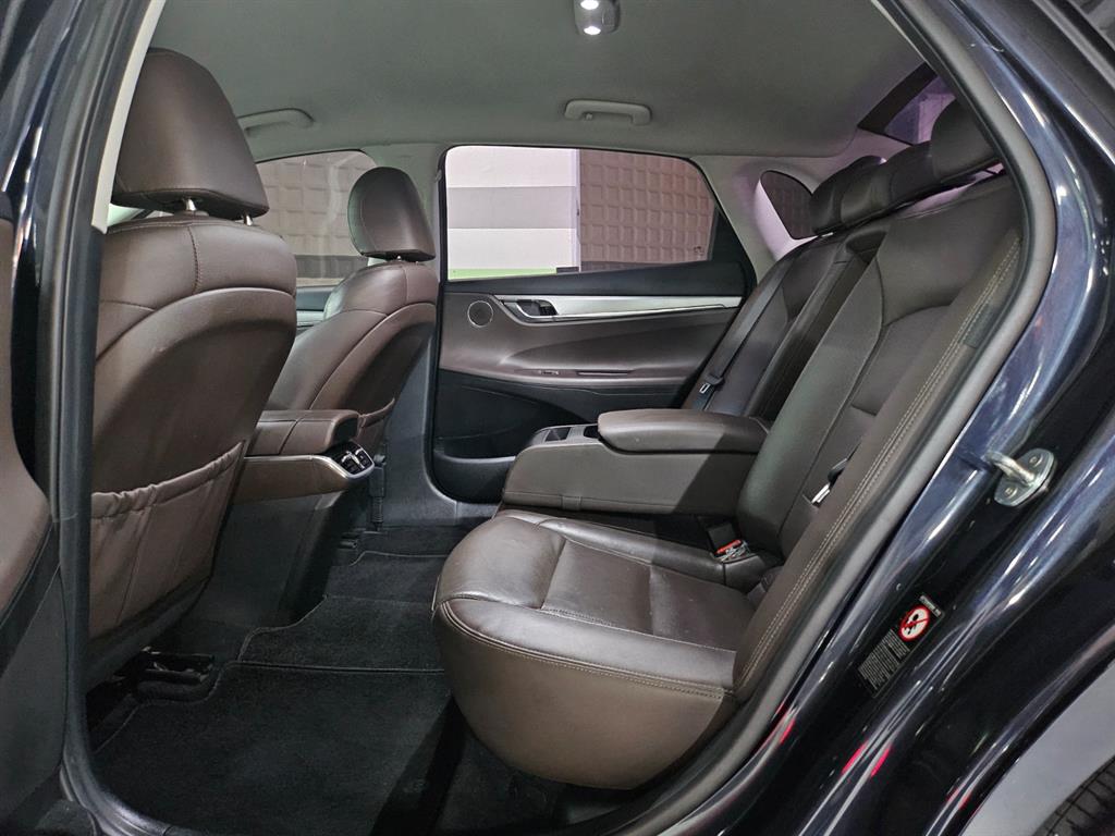 HYUNDAI Grandeur - Vista 7