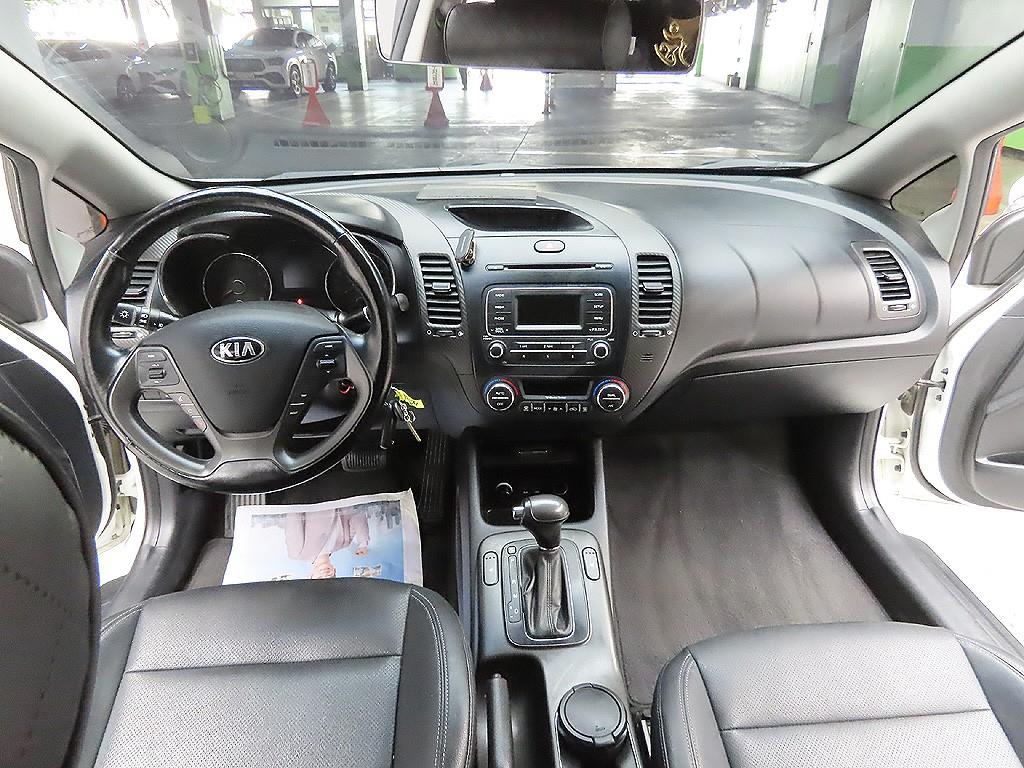 KIA K3 2013 Blanco - Importación desde Corea - HF Imports Iquique - Foto 12