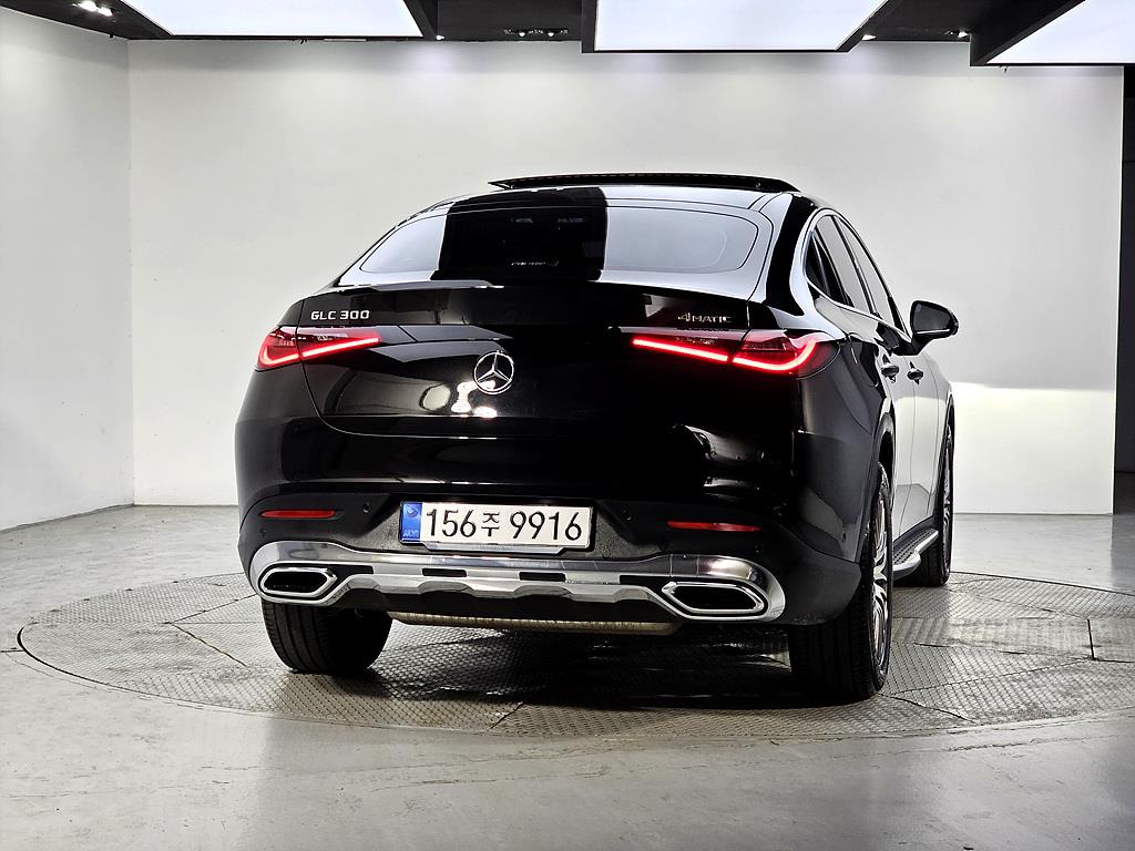 Mercedes Benz GLC Class - Vista 3