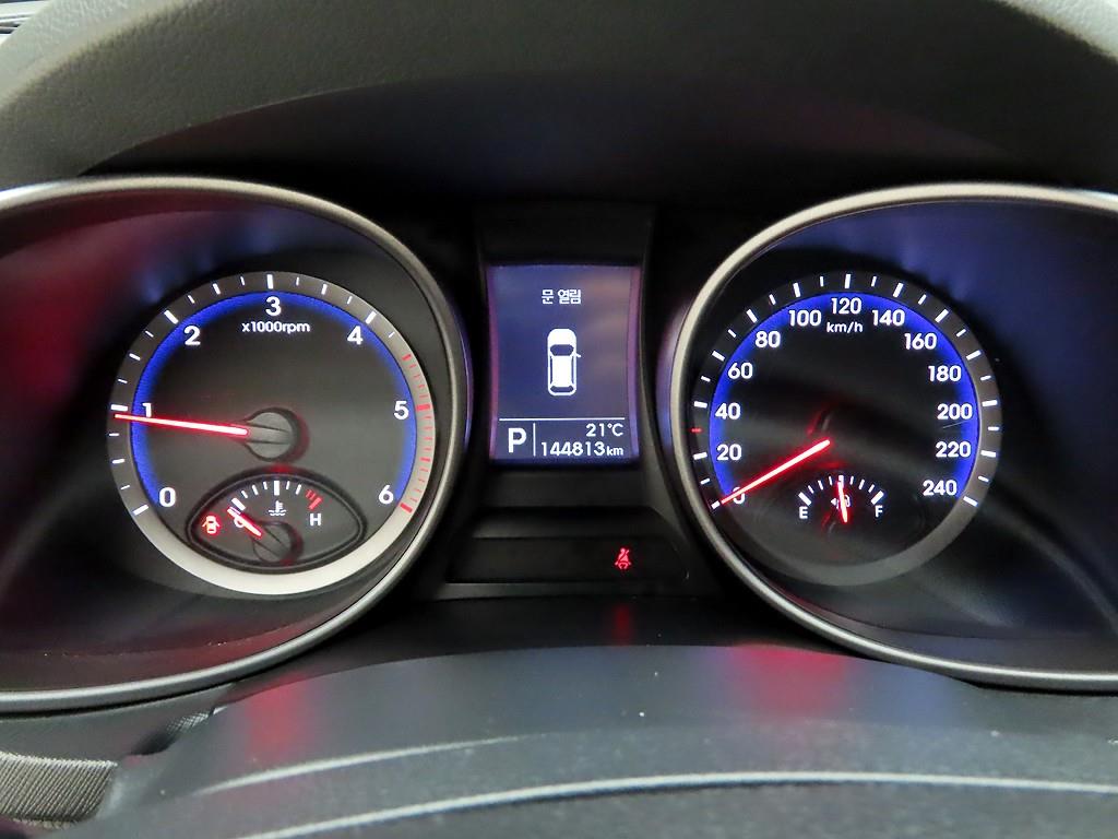 HYUNDAI Santa Fe - Vista 5