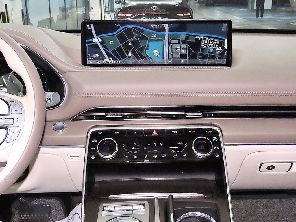 Genesis GV80 - Vista 11