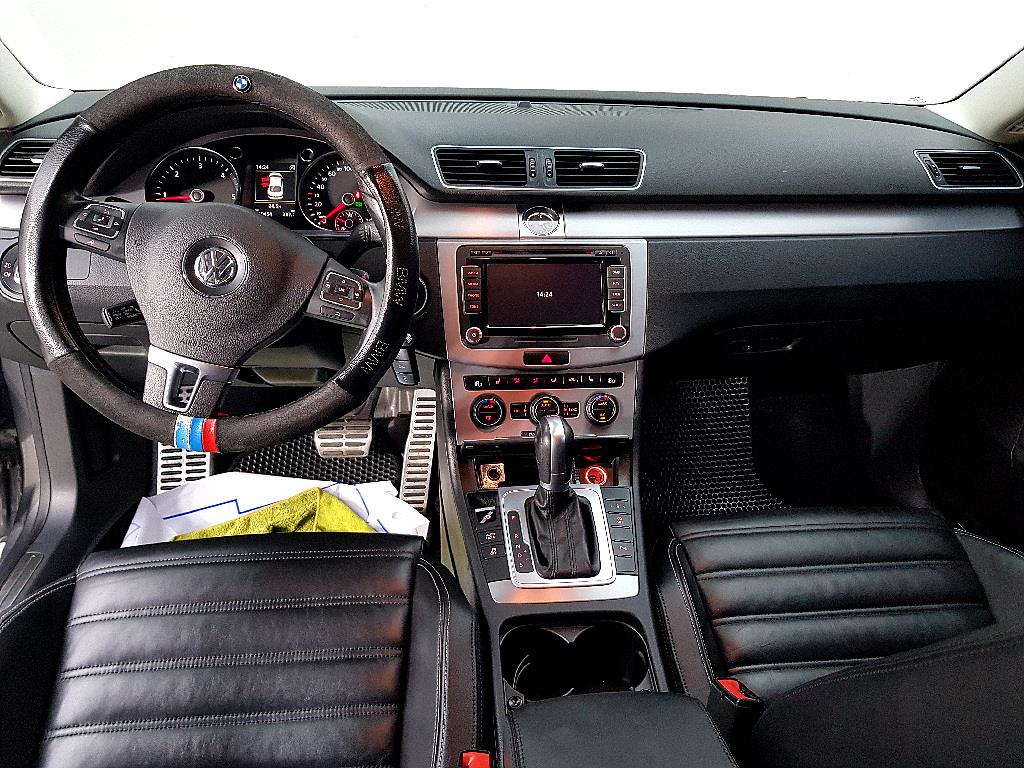 Volkswagen CC - Vista 5