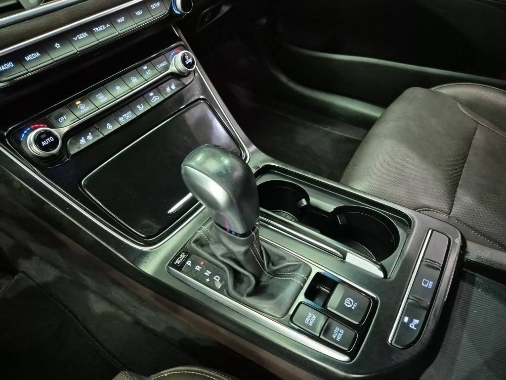 HYUNDAI Grandeur - Vista 8