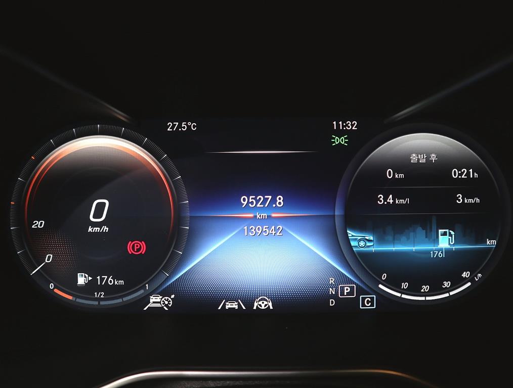 Mercedes Benz GLC Class - Vista 7
