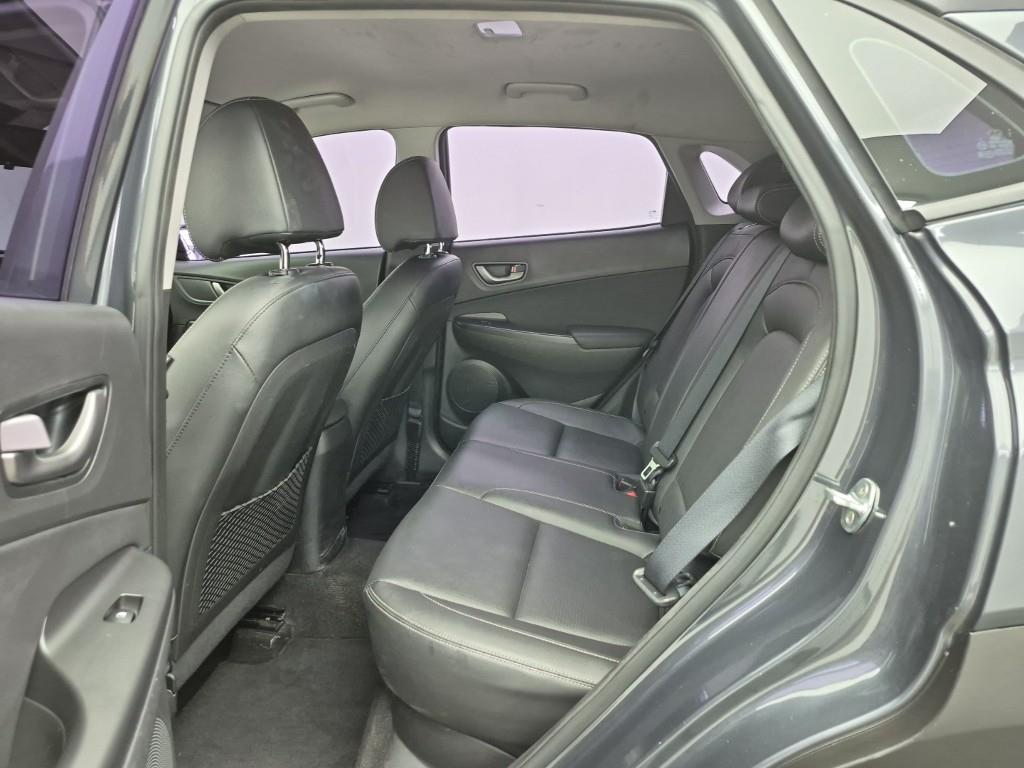 HYUNDAI Kona - Vista 12
