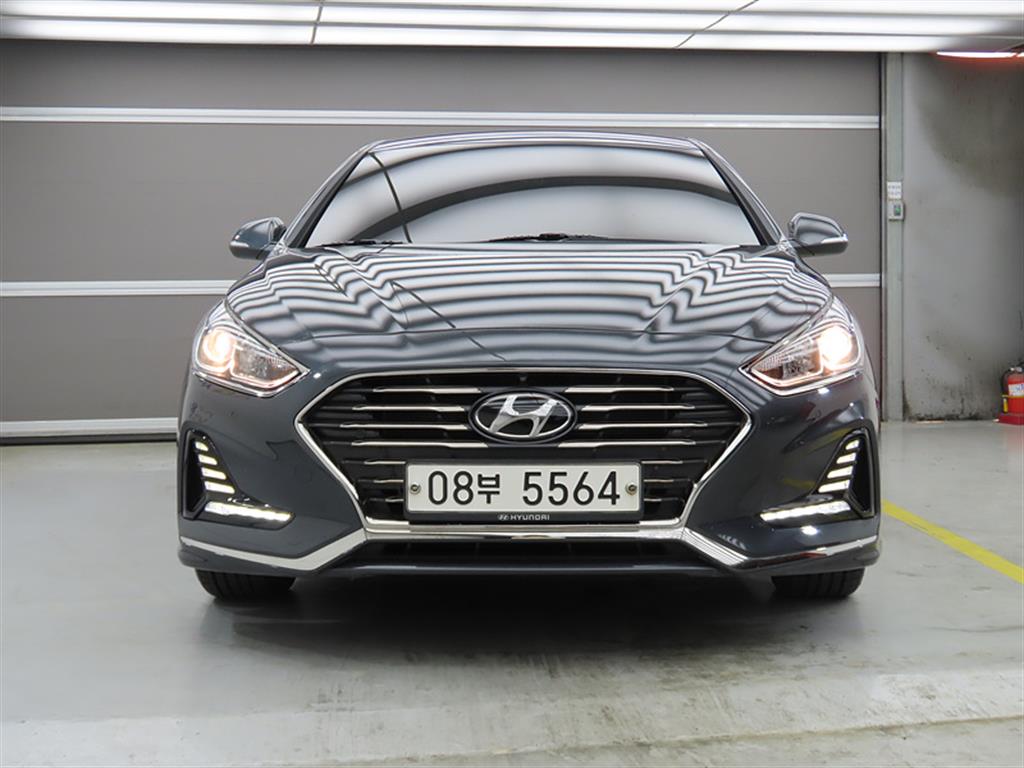 HYUNDAI Sonata - Vista 2