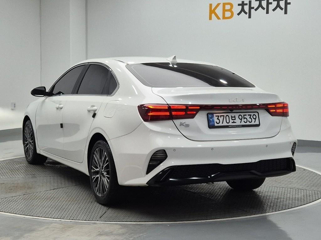 KIA K3 - Vista 2