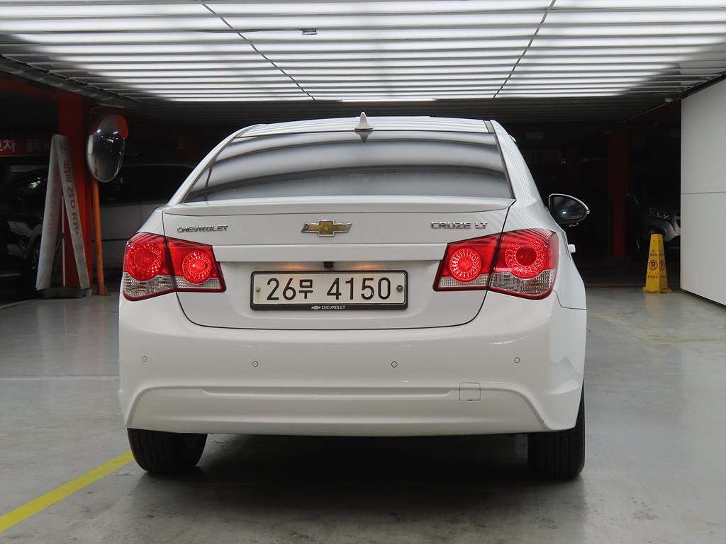Chevrolet Cruise - Vista 3
