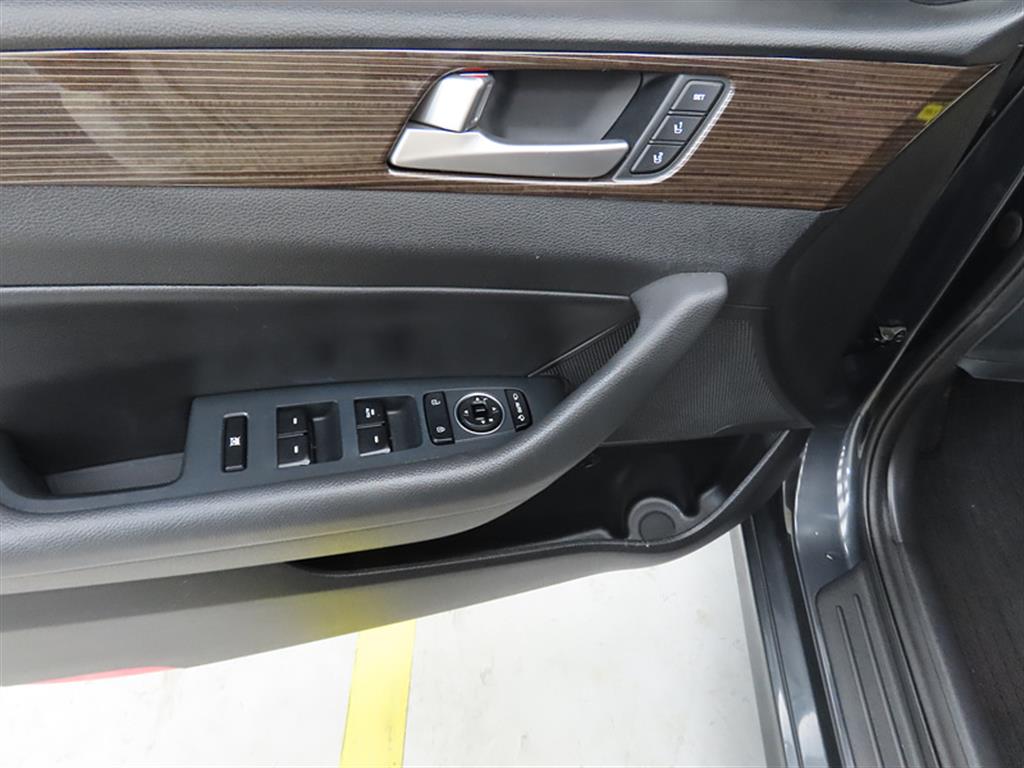 HYUNDAI Sonata 2018 Gris - Importación desde Corea - HF Imports Iquique - Foto 13