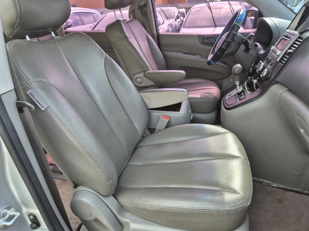 KIA Carnival 2013 Plateado - Importación desde Corea - HF Imports Iquique - Foto 18