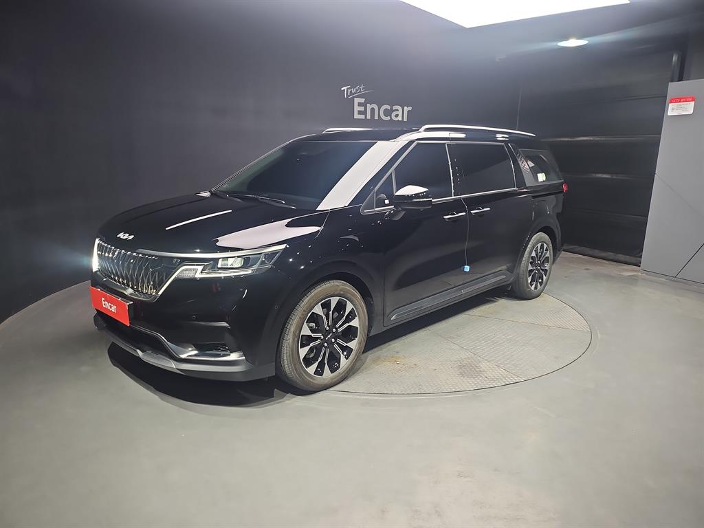 KIA Carnival 2023 Negro - Importación desde Corea - HF Imports Iquique - Foto 1