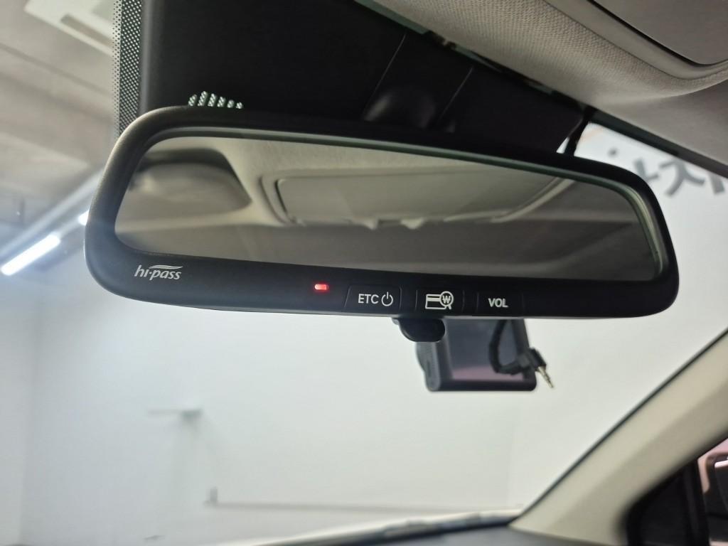 KIA Stonic 2018 Blanco - Importación desde Corea - HF Imports Iquique - Foto 17