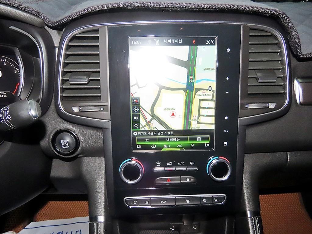 SAMSUNG QM6 - Vista 11