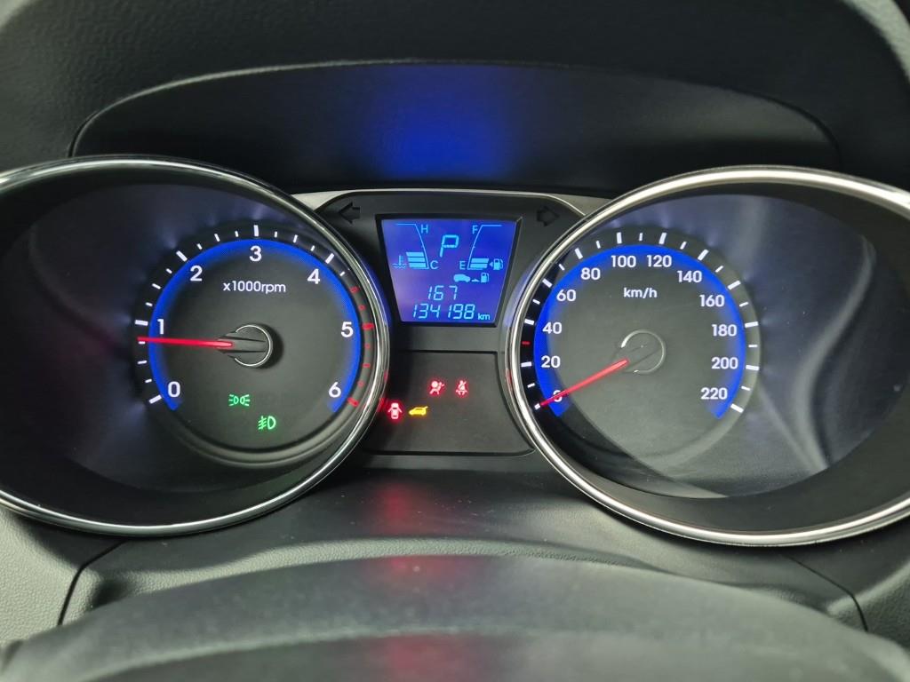 HYUNDAI Tucson - Vista 7
