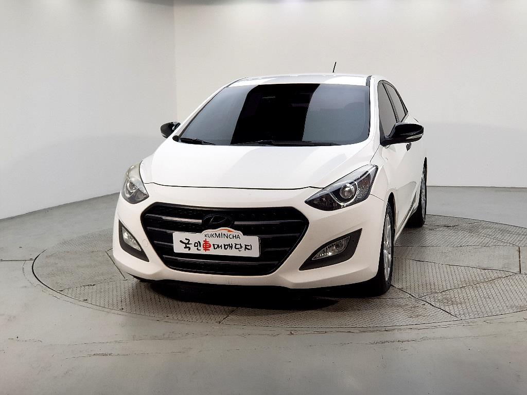 HYUNDAI i30 - Vista 2