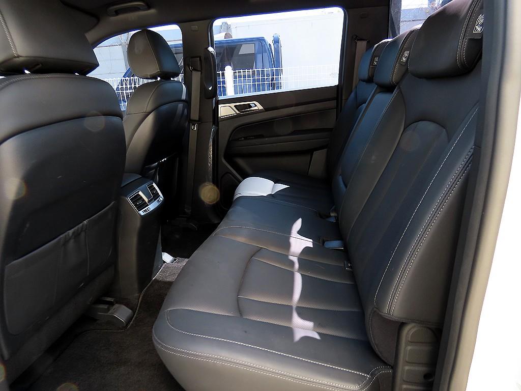 Ssangyong Rexton - Vista 6