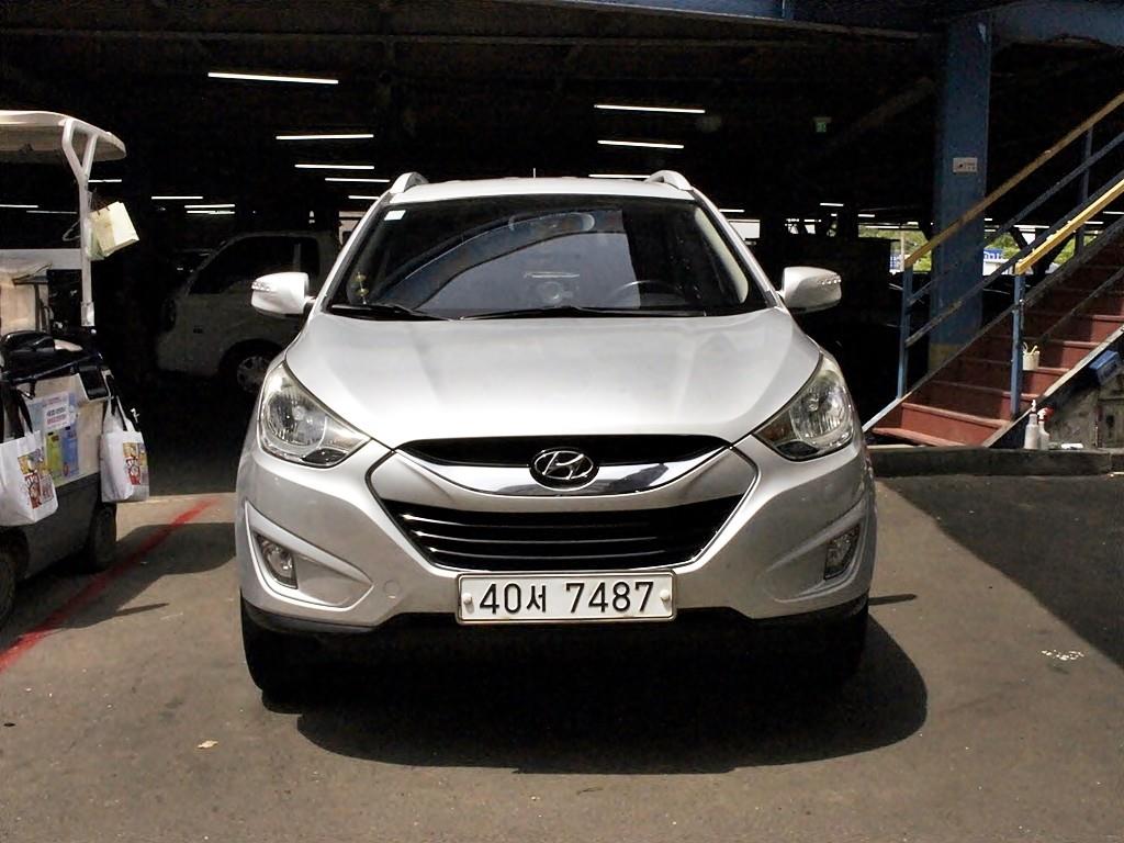 HYUNDAI Tucson 2011 Blanco - Importación desde Corea - HF Imports Iquique - Foto 1