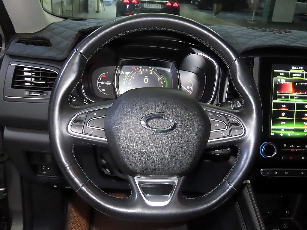 SAMSUNG QM6 - Vista 8