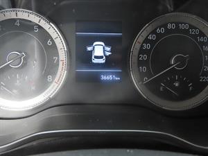 HYUNDAI Venue - Vista 12