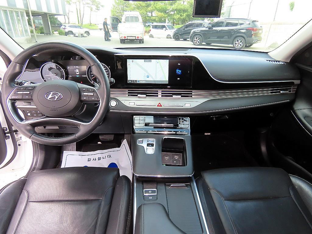 HYUNDAI Grandeur - Vista 7