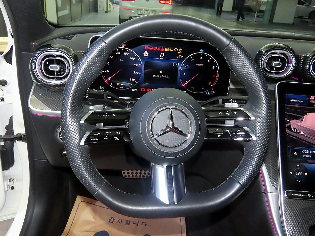 Mercedes Benz C Class - Vista 8