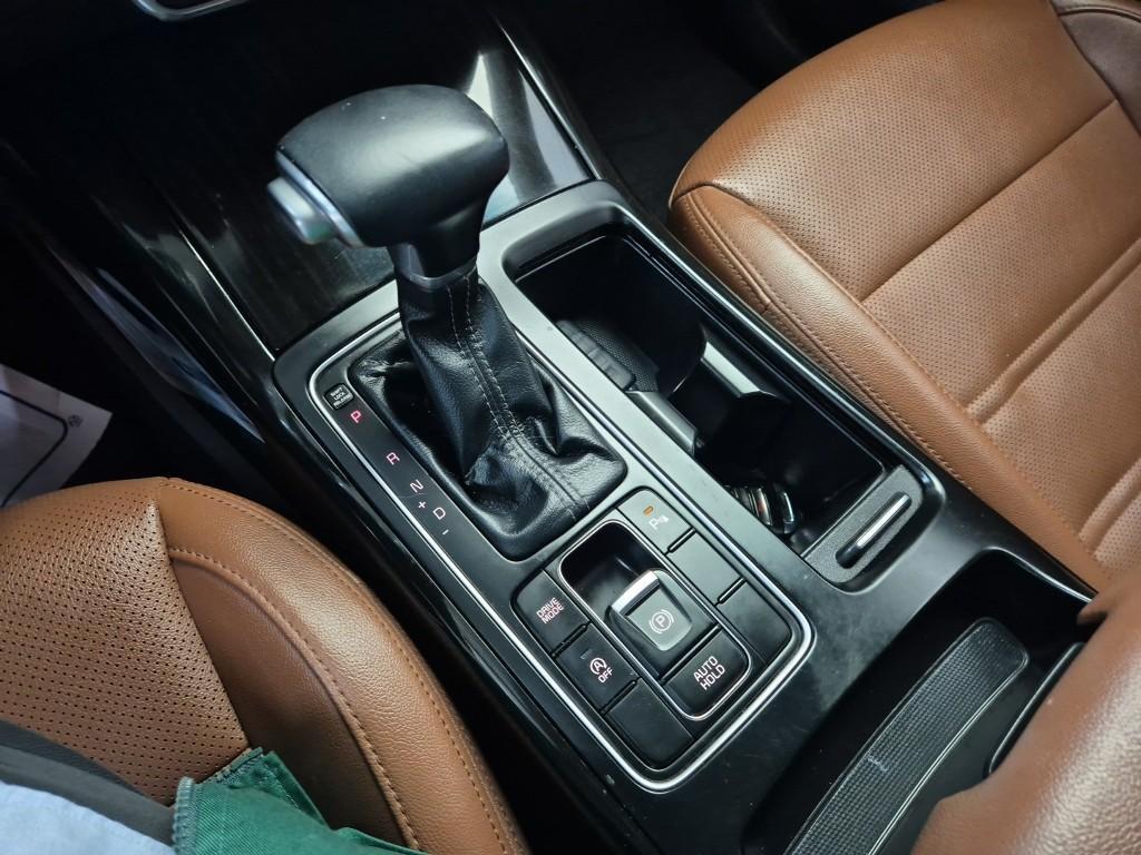KIA Sorento - Vista 8